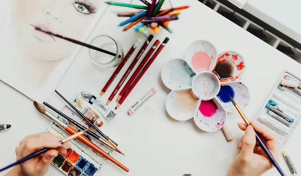 Blog post image for the art supply kits guide